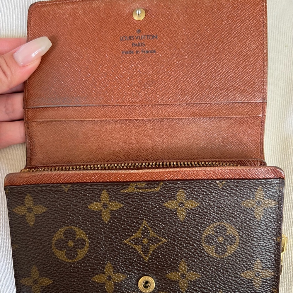 Louis Vuitton Wallet made in France - Picture 5 of 14
